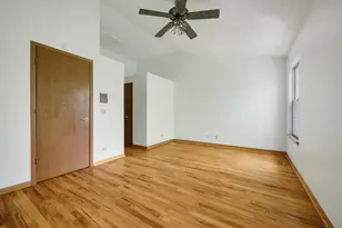 942 Little Falls Ct, Elk Grove Village, IL 60007 - Photo 19