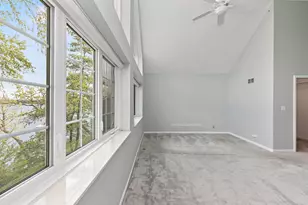 237 Sandy Point Ln, Lake Zurich, IL 60047 - Photo 25