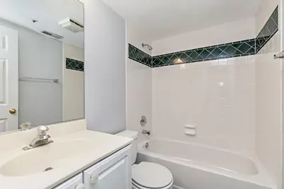 237 Sandy Point Lane, Lake Zurich, IL 60047 - Photo 35