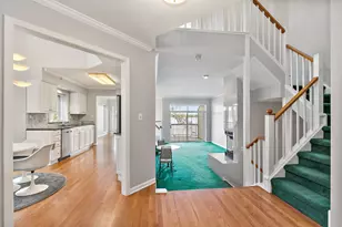 237 Sandy Point Ln, Lake Zurich, IL 60047 - Photo 7