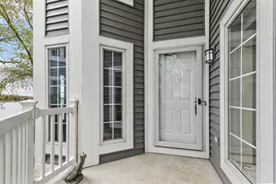 237 Sandy Point Ln, Lake Zurich, IL 60047 - Photo 5