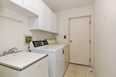 237 Sandy Point Lane, Lake Zurich, IL 60047 - Photo 21