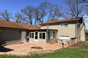 11481 Bell Rd, Lemont, IL 60439 - Photo 3