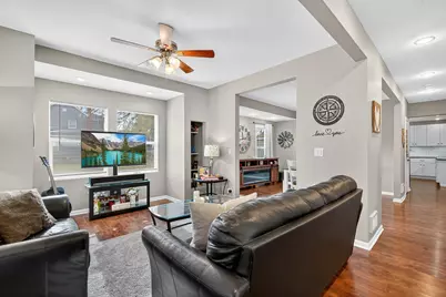 162 Park Street, Hampshire, IL 60140 - Photo 5