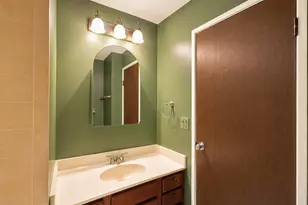 9395 Landings Ln, Des Plaines, IL 60016 - Photo 19