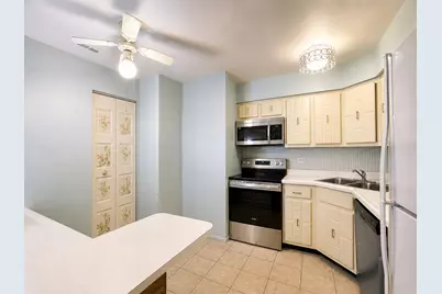 9395 Landings Lane #602, Des Plaines, IL 60016 - Photo 5