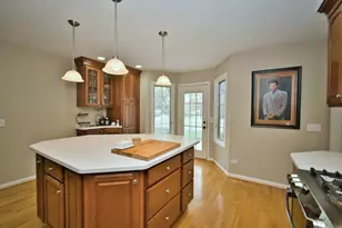 2S510 Seneca Dr, Wheaton, IL 60189 - Photo 23