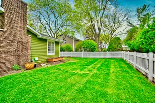 2S510 Seneca Dr, Wheaton, IL 60189 - Photo 69