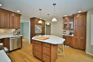 2S510 Seneca Dr, Wheaton, IL 60189 - Photo 25