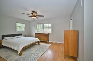 2S510 Seneca Dr, Wheaton, IL 60189 - Photo 43