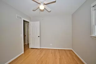 2S510 Seneca Dr, Wheaton, IL 60189 - Photo 39
