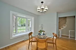 2S510 Seneca Dr, Wheaton, IL 60189 - Photo 15