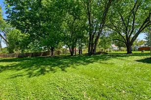 3804 15th Street B, Moline, IL 61265 - Photo 3