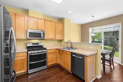 2264 Daybreak Drive #2264, Lake in the Hills, IL 60156 - Photo 7