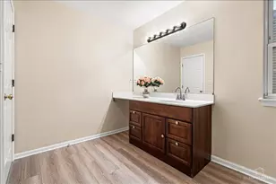 7 Eagle Ct, Streamwood, IL 60107 - Photo 23