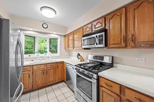 107 E Home Ave, Palatine, IL 60067 - Photo 7