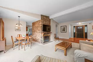 107 E Home Ave, Palatine, IL 60067 - Photo 5
