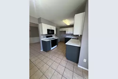 1716 William Drive, Romeoville, IL 60446 - Photo 5