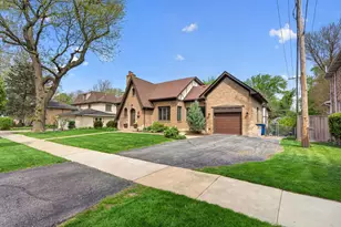 20 45th St, Western Springs, IL 60558 - Photo 3