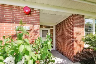 7404 Lincoln Ave, Skokie, IL 60076 - Photo 3