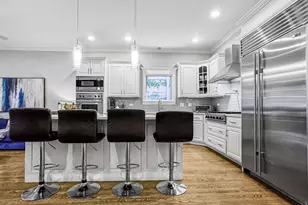 4219 N Winchester Ave, Chicago, IL 60613 - Photo 11