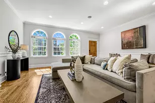 4219 N Winchester Ave, Chicago, IL 60613 - Photo 5
