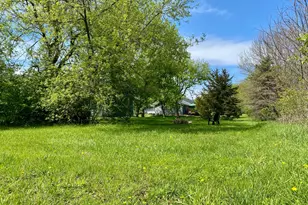 143 Liverpool Dr, Poplar Grove, IL 61065 - Photo 3