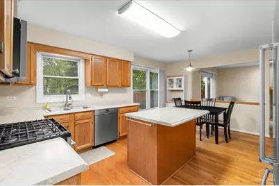 705 Gregor Lane, Wheeling, IL 60090 - Photo 5