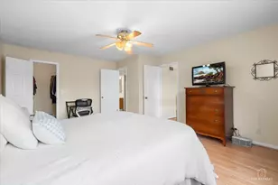 705 Gregor Ln, Wheeling, IL 60090 - Photo 13