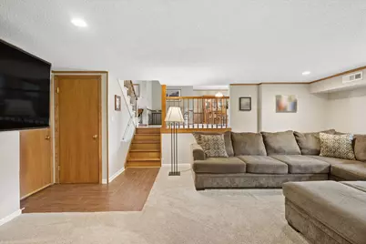 1903 E Ivy Lane, Mount Prospect, IL 60056 - Photo 11