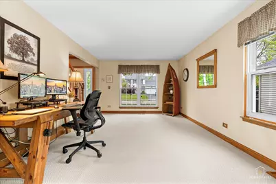 312 Greenview Drive, Crystal Lake, IL 60014 - Photo 5