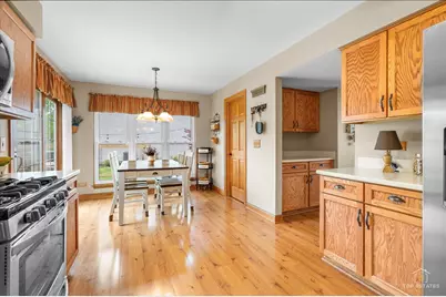 312 Greenview Drive, Crystal Lake, IL 60014 - Photo 11