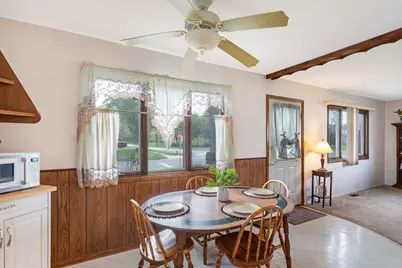 34 N California Avenue, Mundelein, IL 60060 - Photo 11