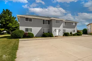 2401 Ashland Cir, Morris, IL 60450 - Photo 15