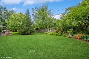 320 Churchill St, Northfield, IL 60093 - Photo 33