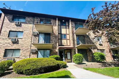 322 Klein Creek Court #E, Carol Stream, IL 60188 - Photo 1