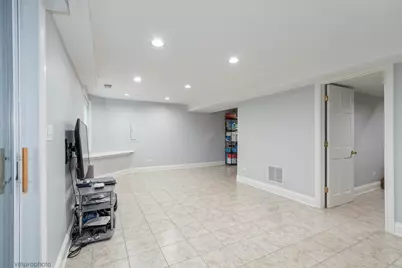 308 Lunt Avenue, Schaumburg, IL 60193 - Photo 19