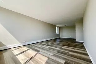 9725 S Karlov Ave, Oak Lawn, IL 60453 - Photo 5