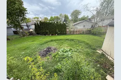 407 Santa Barbara Road, Lakemoor, IL 60051 - Photo 3