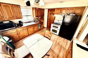 407 Santa Barbara Rd, Lakemoor, IL 60051 - Photo 7