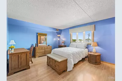 6244 S Newland Avenue #2S, Chicago, IL 60608 - Photo 11