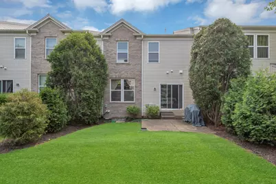 912 Kings Canyon Drive, Streamwood, IL 60107 - Photo 5