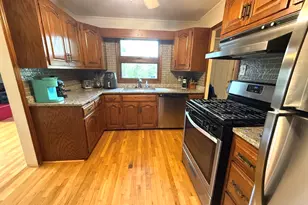 360 Niagara St, Park Forest, IL 60466 - Photo 7