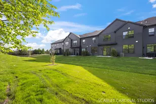 8490 Cornelia Ln, Woodridge, IL 60517 - Photo 23