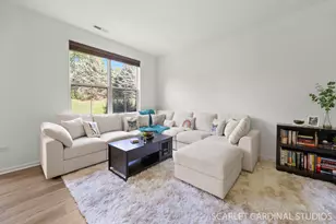 8490 Cornelia Ln, Woodridge, IL 60517 - Photo 11