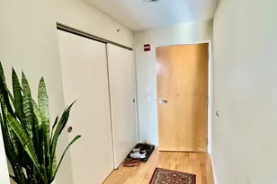 9655 Woods Dr, Skokie, IL 60077 - Photo 5