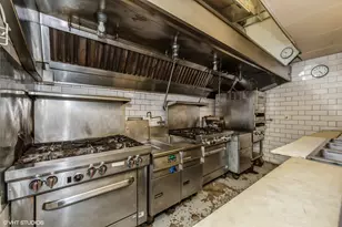 434 W Ontario St, Chicago, IL 60610 - Photo 5
