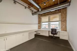 434 W Ontario St, Chicago, IL 60610 - Photo 5