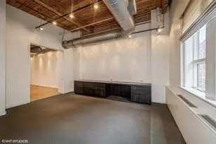 434 W Ontario St, Chicago, IL 60610 - Photo 11