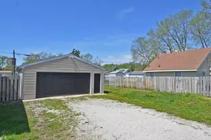 1617 Pine St, Ottawa, IL 61350 - Photo 11